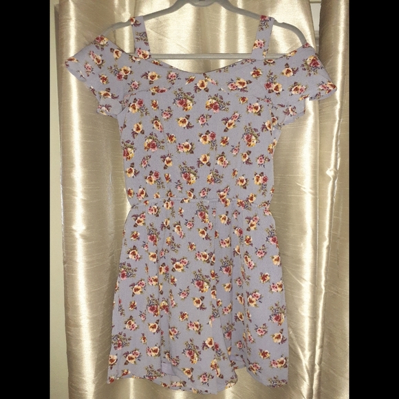 💐Lavender Floral Short Romper - Picture 2 of 6